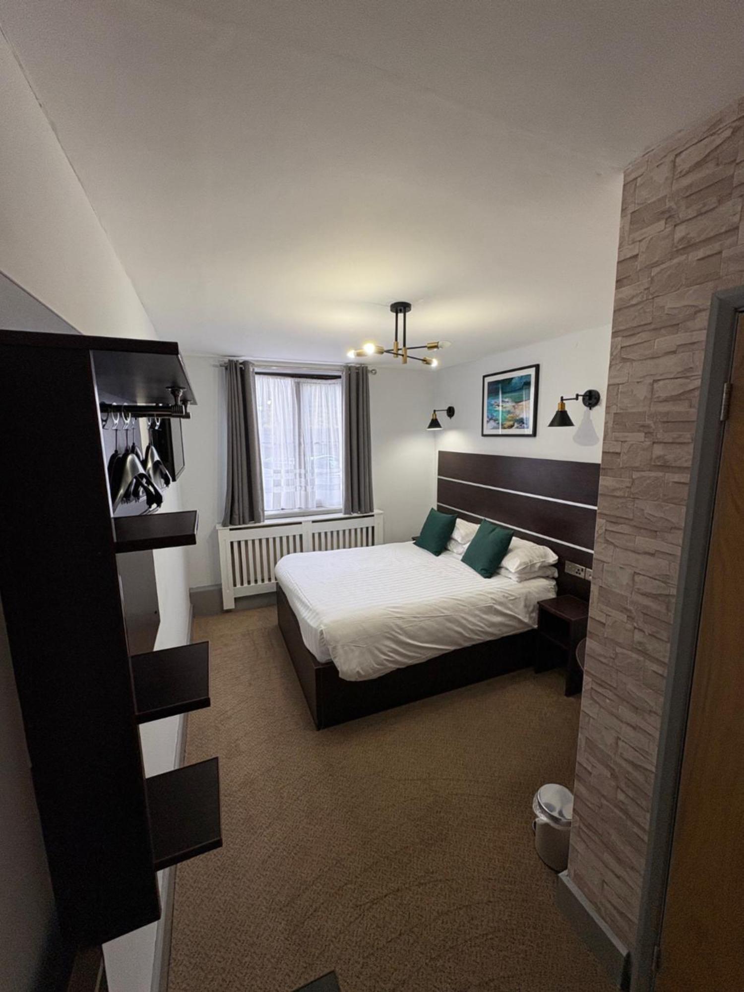 Best Western 에부베일 외부 사진