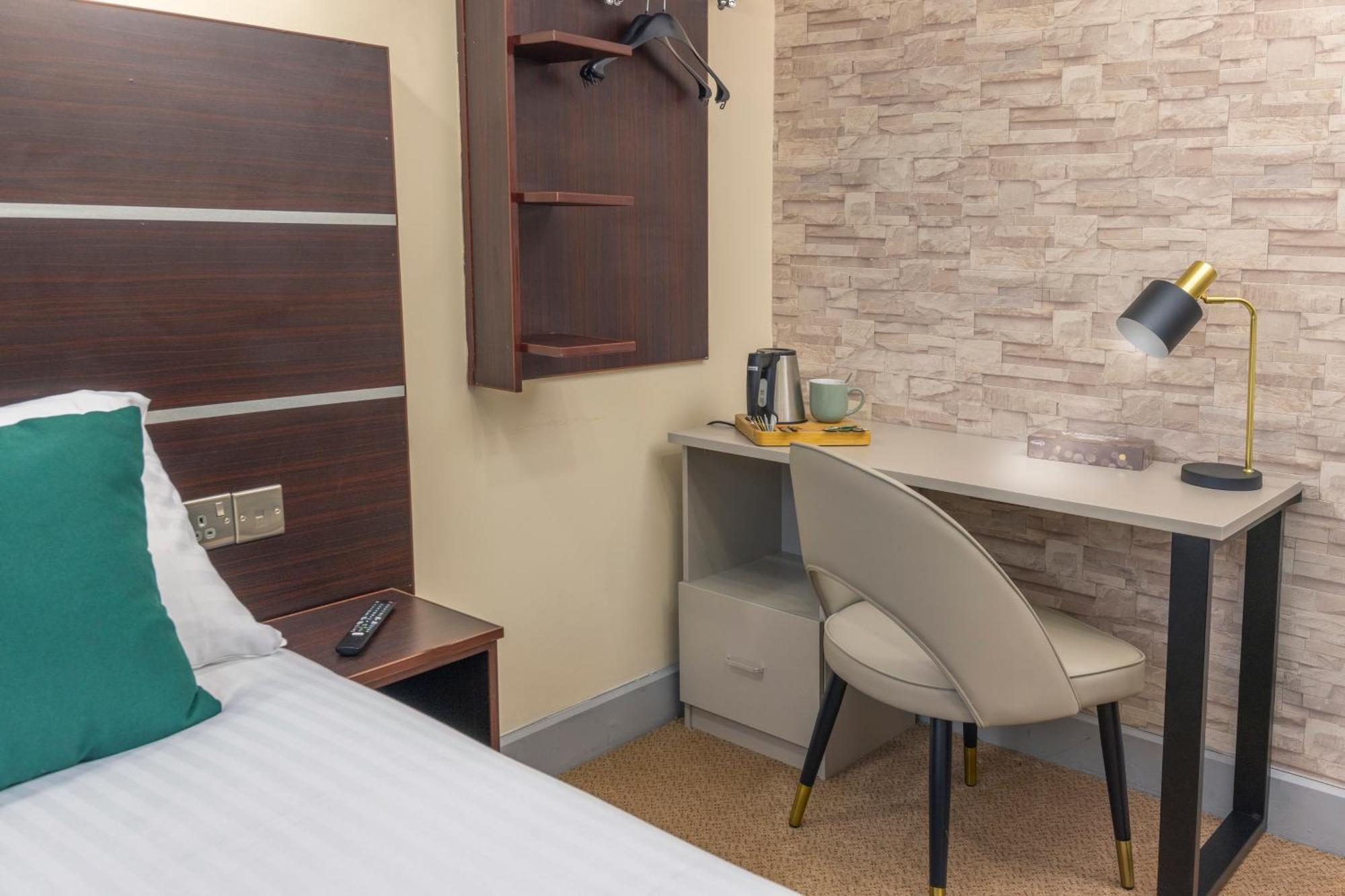 Best Western 에부베일 외부 사진